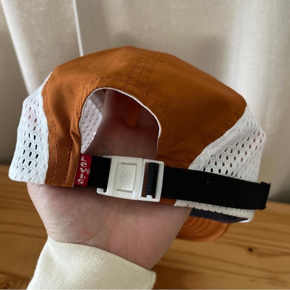 Levi’s hat - Picture 3 of 3